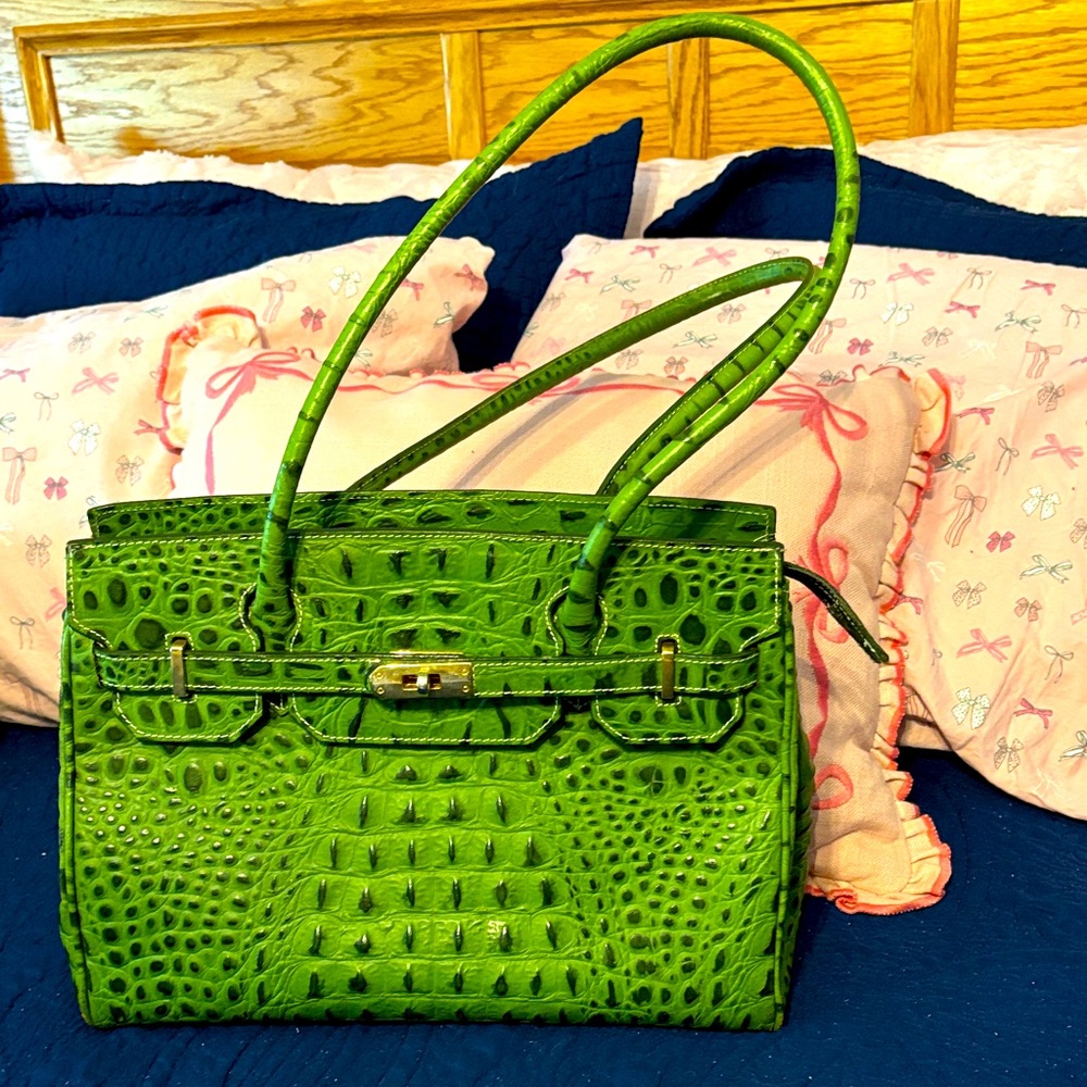 Via Borgospesso handbag